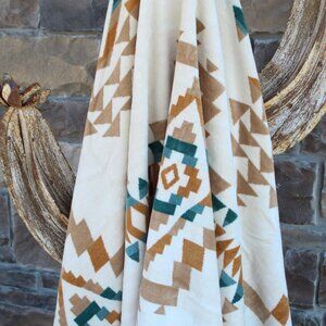 Pendleton Rockpoint Ivory Jacquard Spa Beach Towel NEW